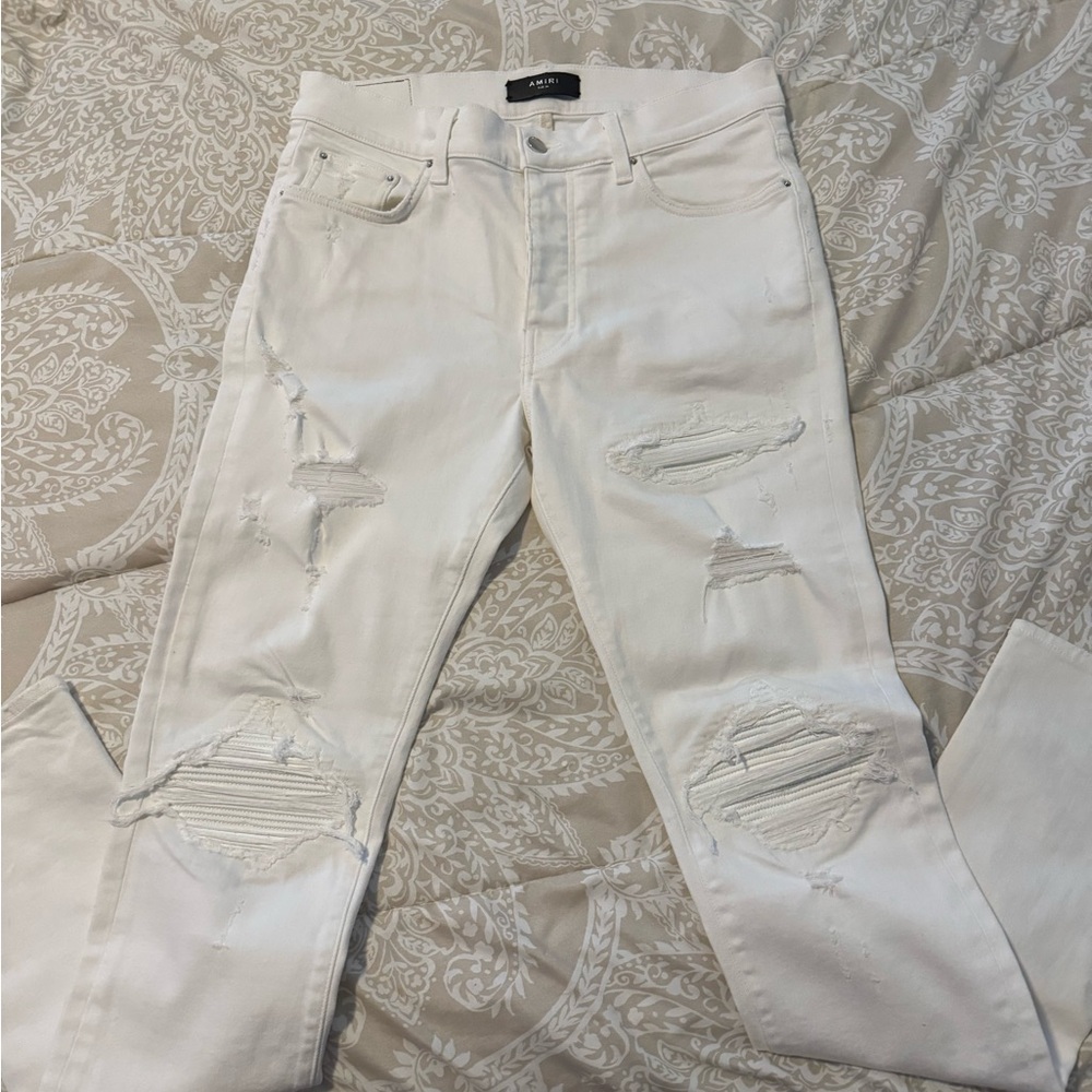 Stylish White Distressed Jeans for Men